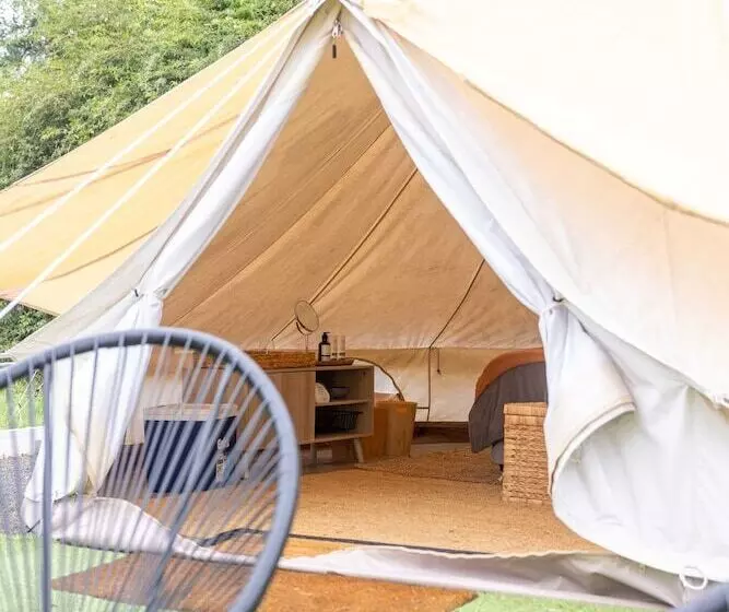 リゾートホテル Coonamble Riverside Caravan Park