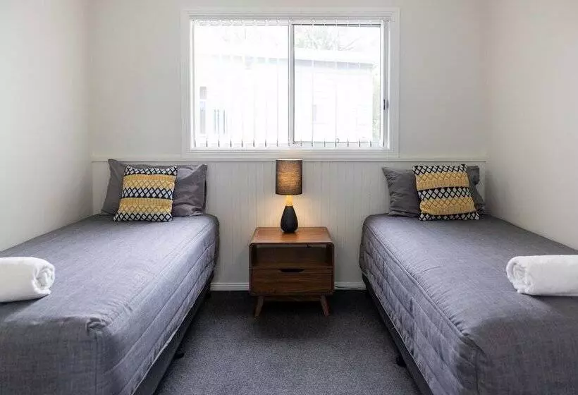 リゾートホテル Coonamble Riverside Caravan Park