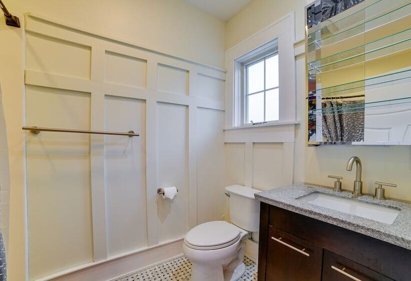 Secluded Ithaca Home W/ Hot Tub ~ 5 Mi To Cornell!