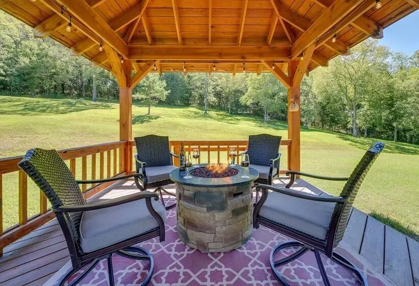 Serene Ava Countryside Home W/ Deck & Fire Pit