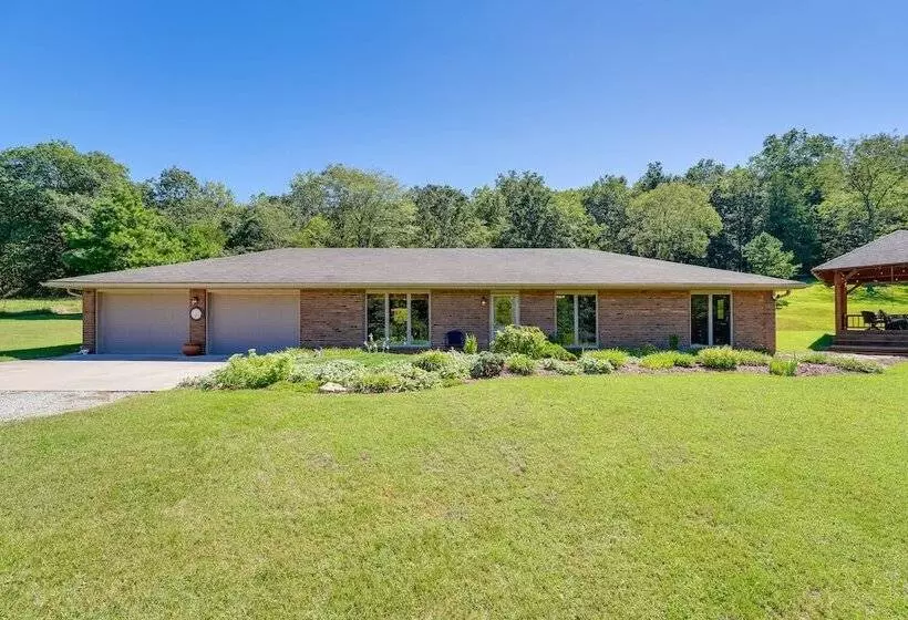 Serene Ava Countryside Home W/ Deck & Fire Pit