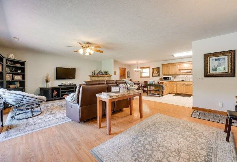 Serene Ava Countryside Home W/ Deck & Fire Pit