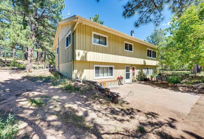 Serene Home W/ Hot Tub 6 Mi To Boulder Falls!