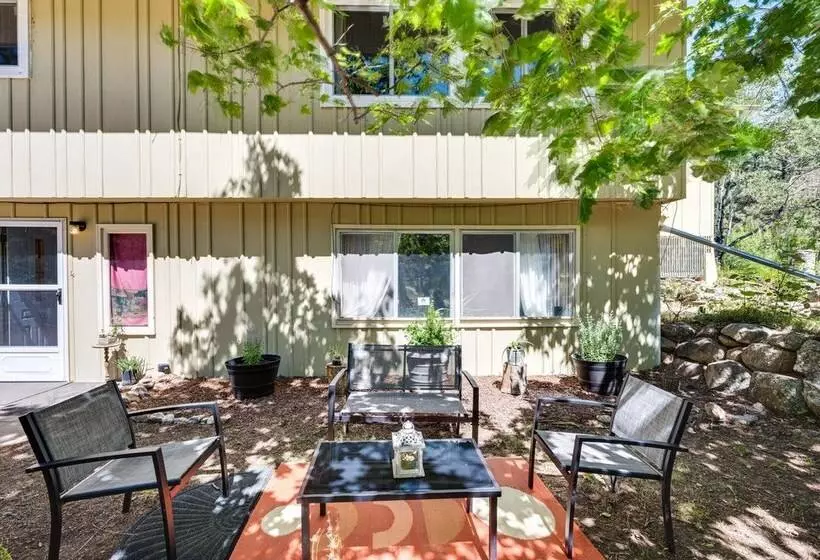 Serene Home W/ Hot Tub   6 Mi To Boulder Falls!