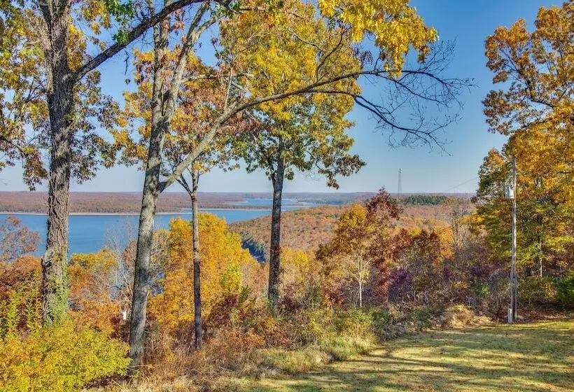 Spacious Retreat W/ Stunning Norfork Lake Views!