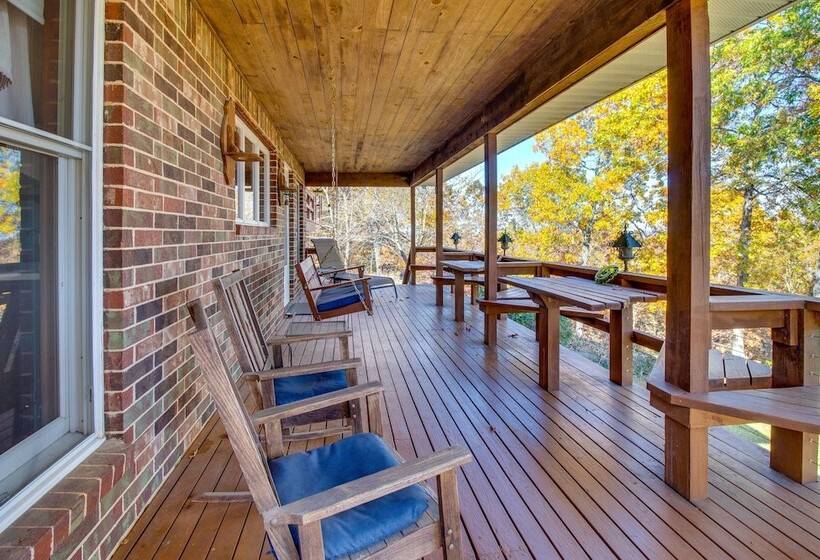 Spacious Retreat W/ Stunning Norfork Lake Views!