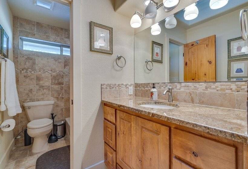 Sprawling Leander Home W/ Game Room!