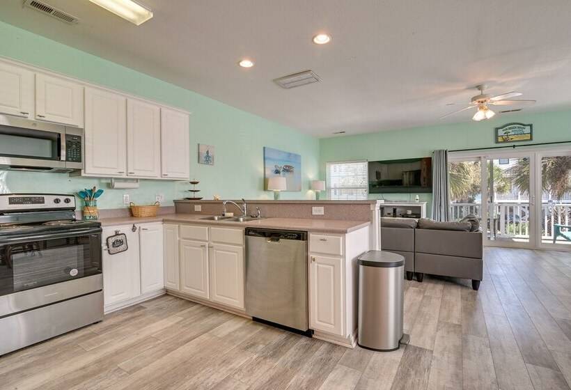 Walk To Ocean & Pier: Surfside Beach House W/ Pool