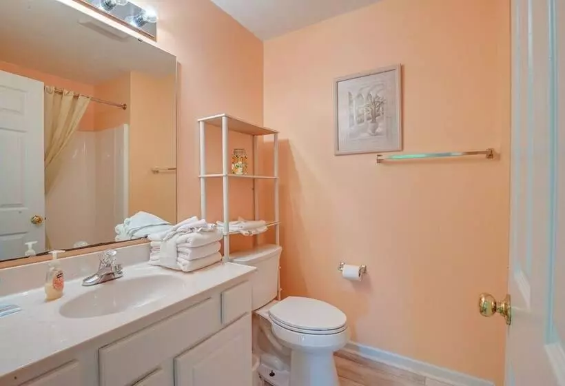 Walk To Ocean & Pier: Surfside Beach House W/ Pool