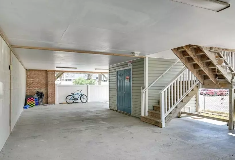 Walk To Ocean & Pier: Surfside Beach House W/ Pool