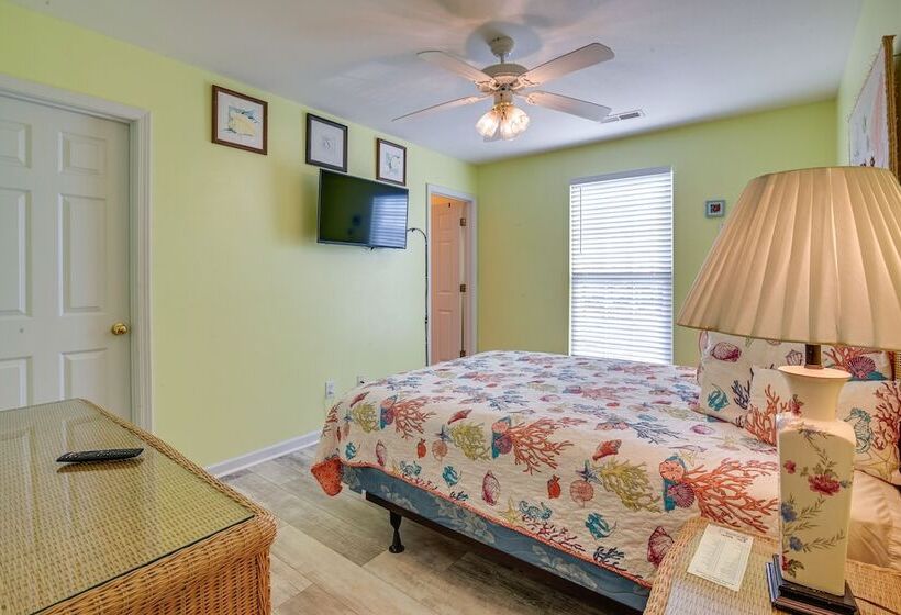 Walk To Ocean & Pier: Surfside Beach House W/ Pool