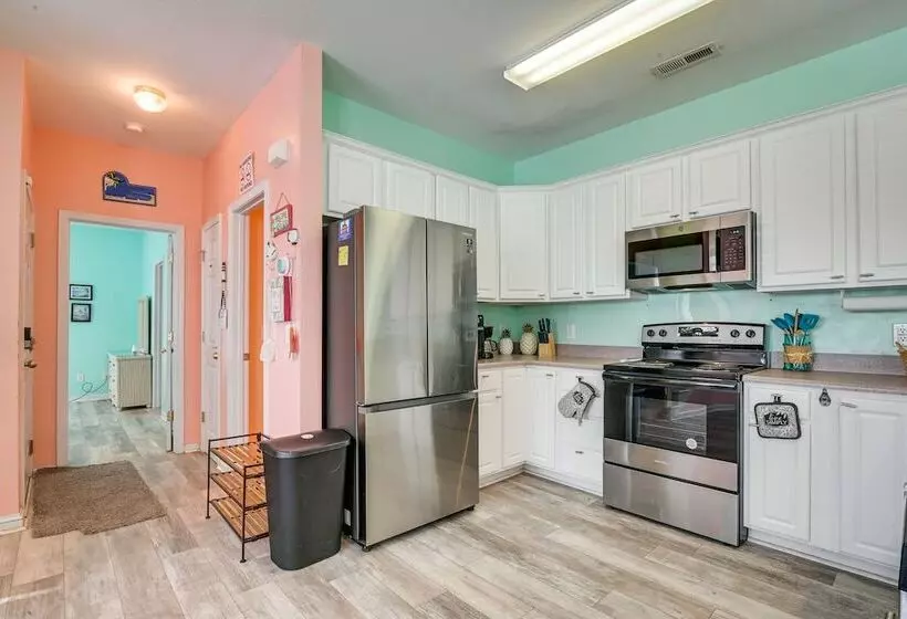 Walk To Ocean & Pier: Surfside Beach House W/ Pool