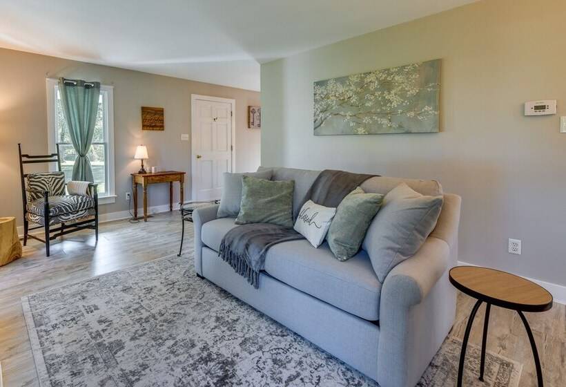 Tranquil Cottage In Virginia Countryside W/ Pond!