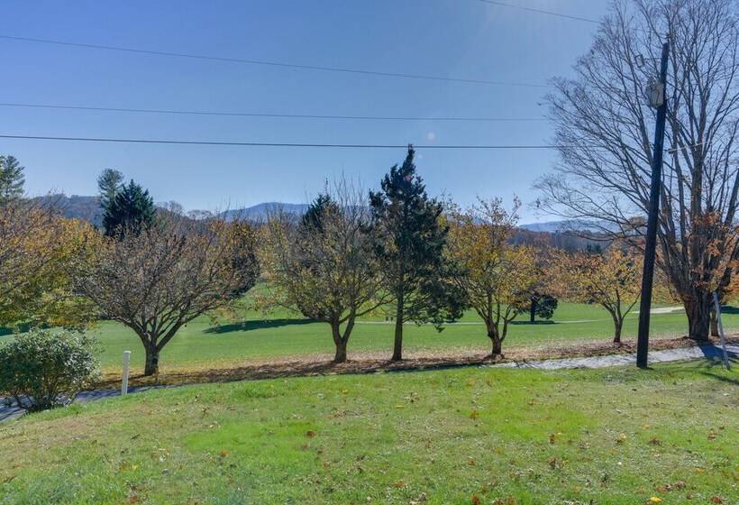 Updated + Modern Waynesville Cottage W/ Fire Pit