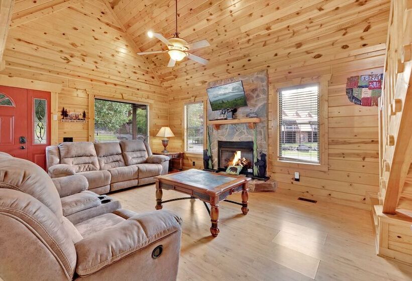 3 Bdr Log Cabin In Cozy Resort W/ Private Hot Tub