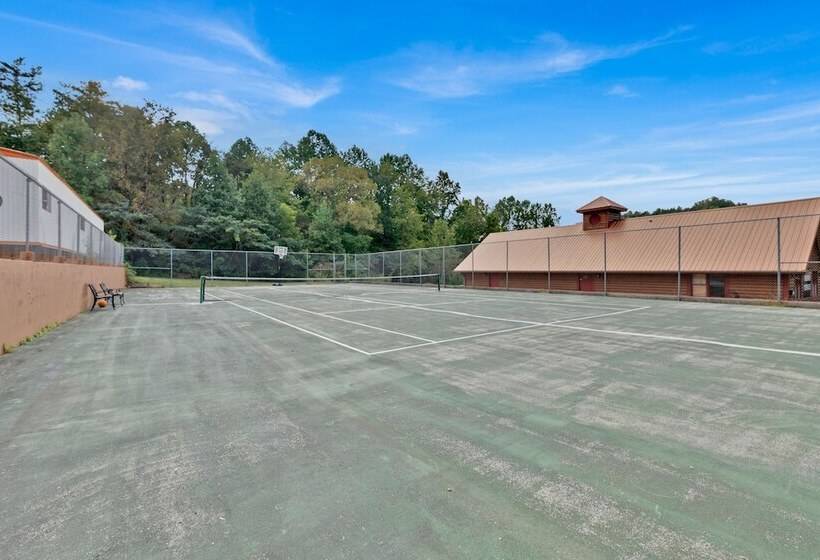 3 Bdr Log Cabin In Cozy Resort W/ Private Hot Tub