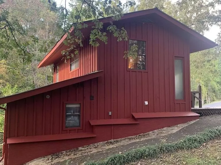 Woodwose Cabin   Adventures Now