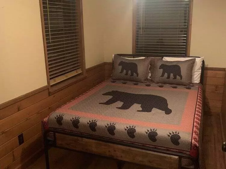 Woodwose Cabin   Adventures Now