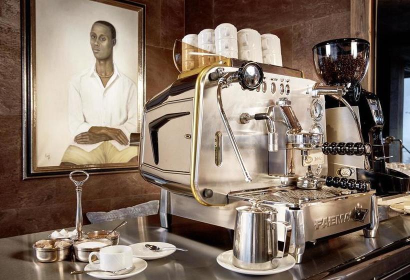 Art & Ski-in Hotel Hinterhag