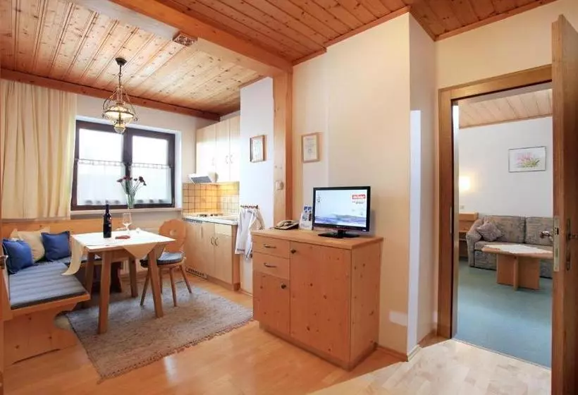 ホテル Appartements Charlotte