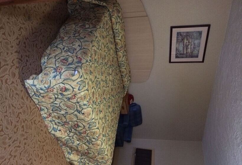 בית מלון כפרי Budget Inn