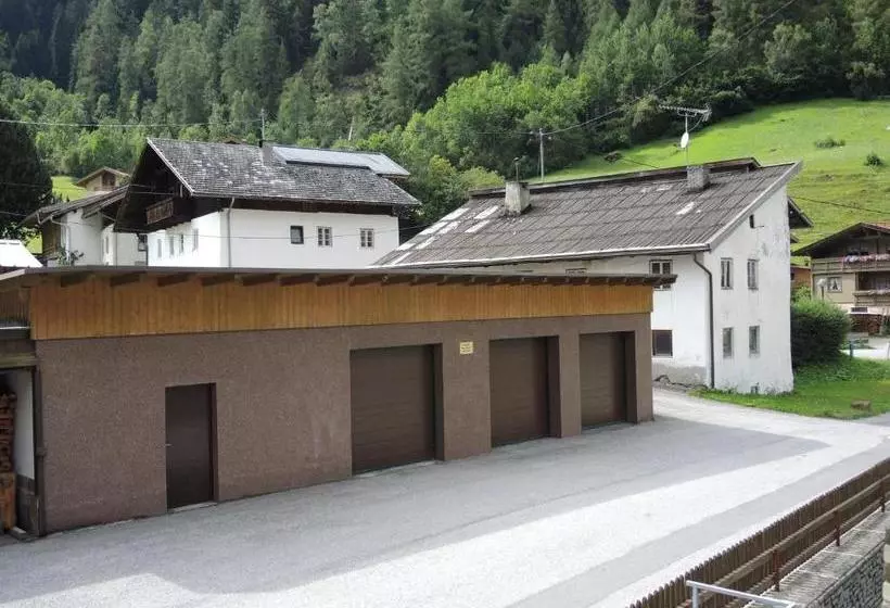 هتل Burgstein, Haus