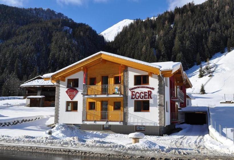 ホテル Ferienwohnungen Egger