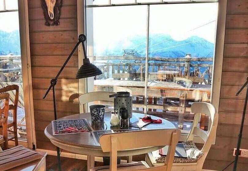 Отель Hamilton Lodge & Spa