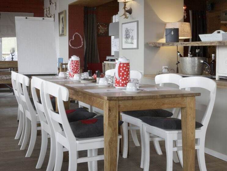 Отель Hamilton Lodge & Spa