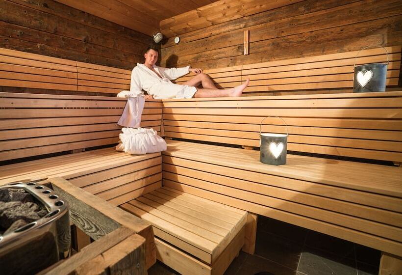 Отель Hamilton Lodge & Spa