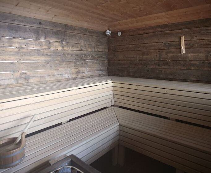 Отель Hamilton Lodge & Spa