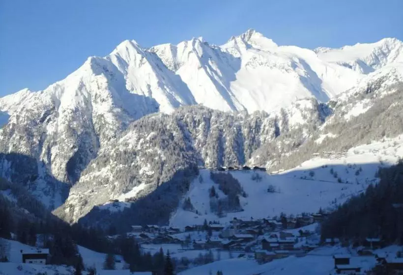 Hotelli Haus Dorfblick