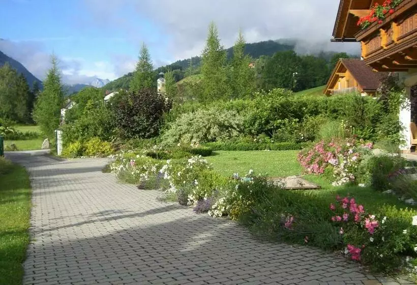 ホテル Haus Loidl