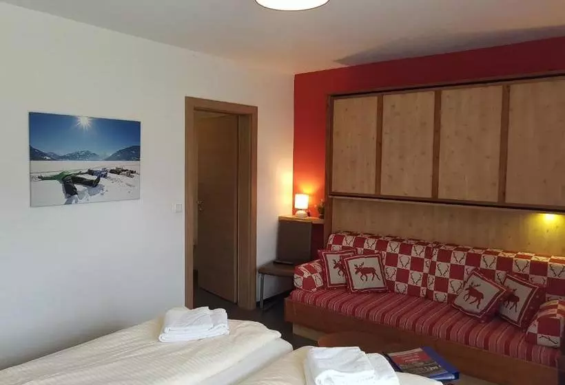 ホテル Haus Piesendorf