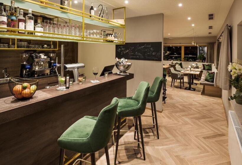 ホテル Hennersberg