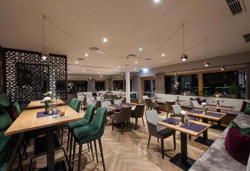 ホテル Hennersberg