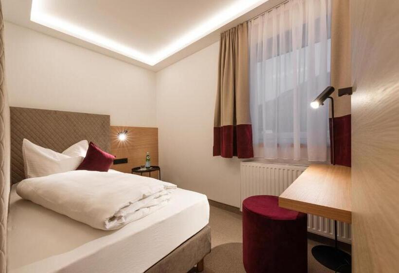 ホテル Hennersberg