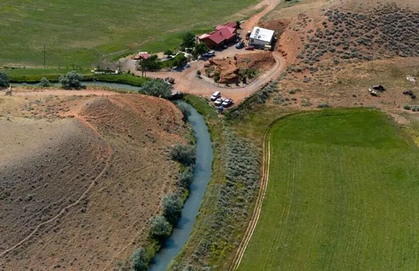 هتل K3 Guest Ranch
