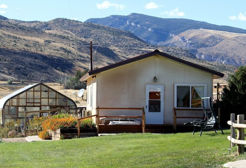 هتل K3 Guest Ranch