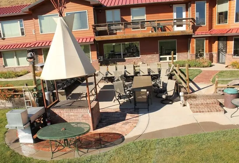 هتل K3 Guest Ranch