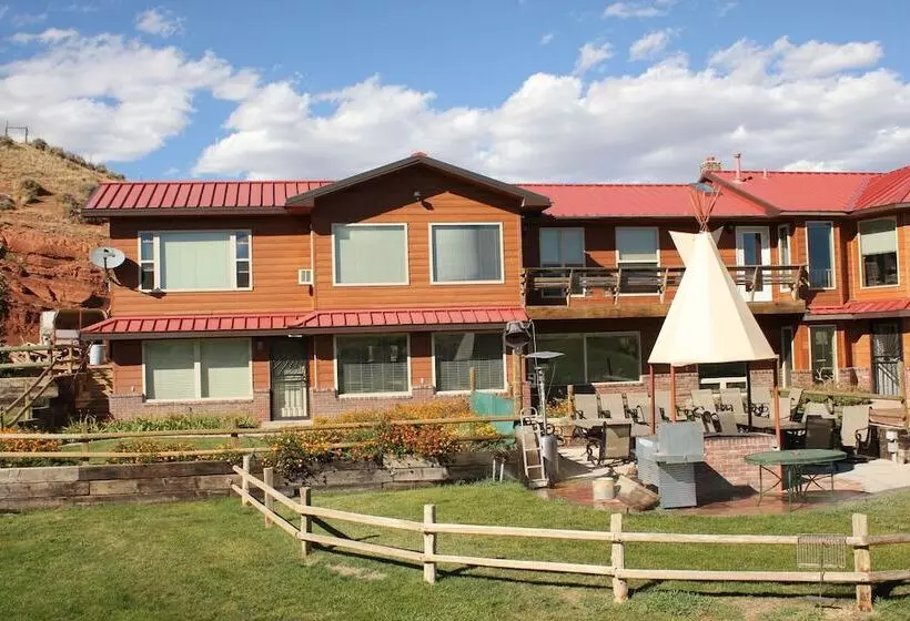 هتل K3 Guest Ranch