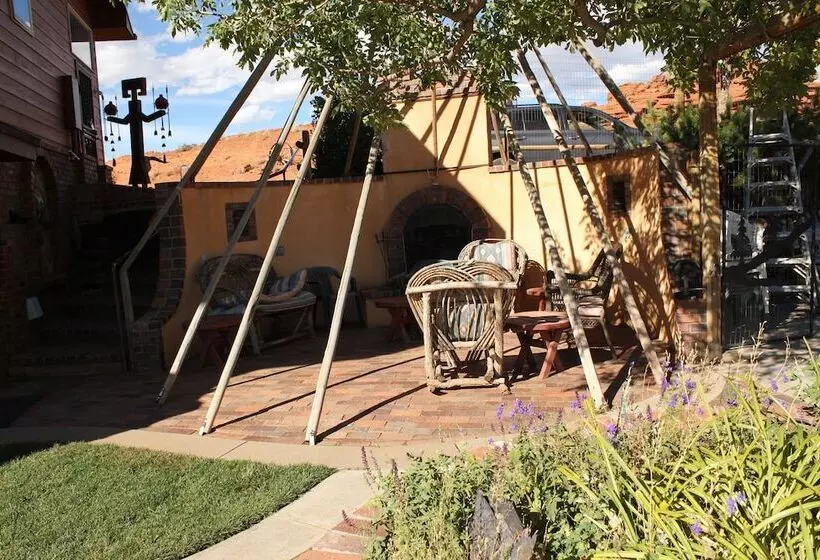 هتل K3 Guest Ranch