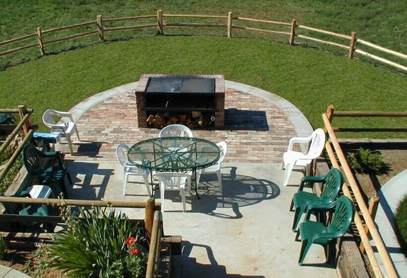 هتل K3 Guest Ranch