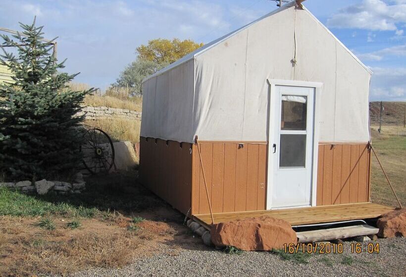 هتل K3 Guest Ranch