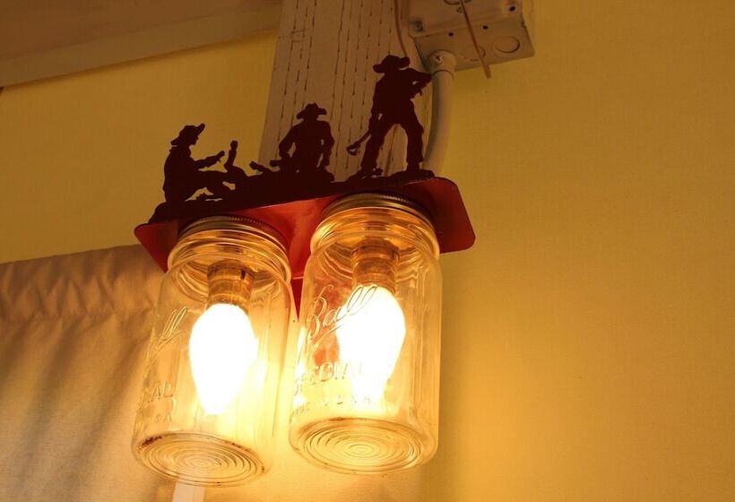 هتل K3 Guest Ranch