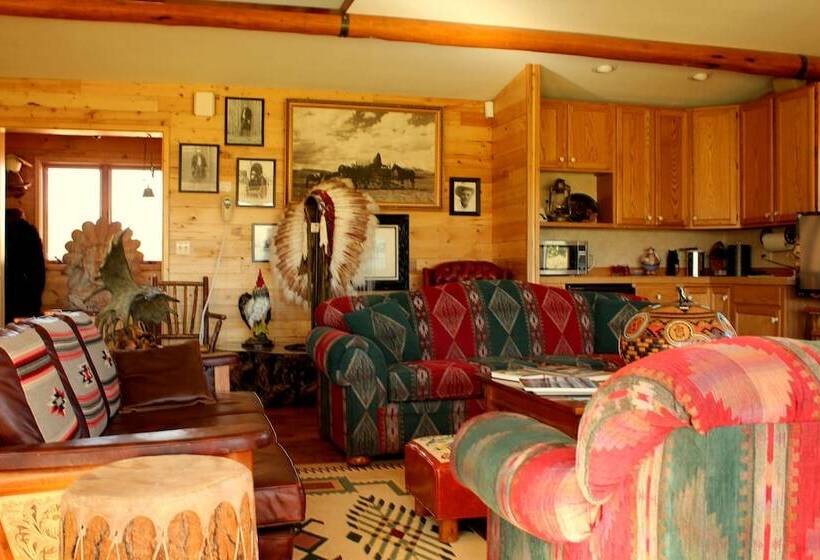 هتل K3 Guest Ranch