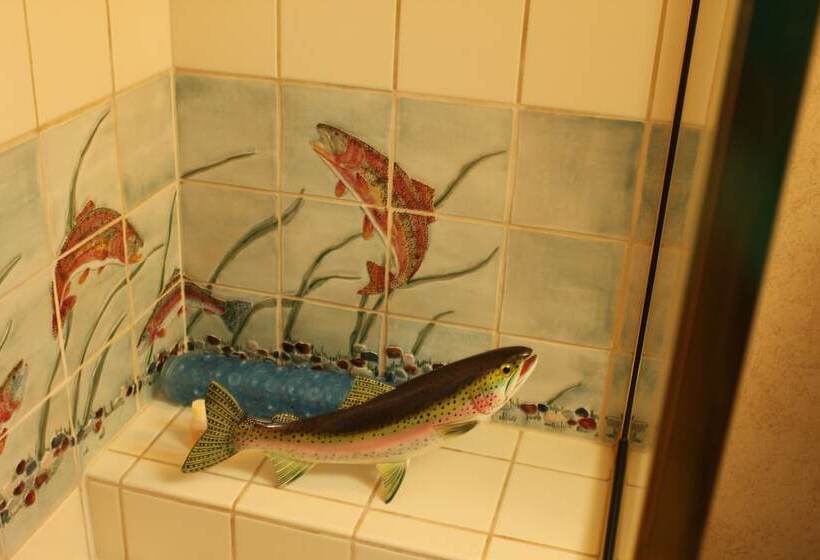 هتل K3 Guest Ranch