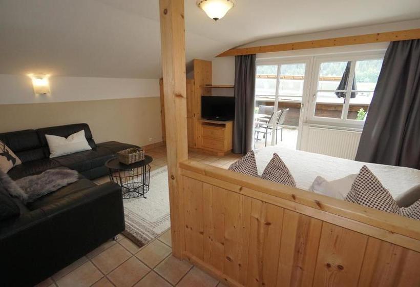 בית מלון כפרי Schmid