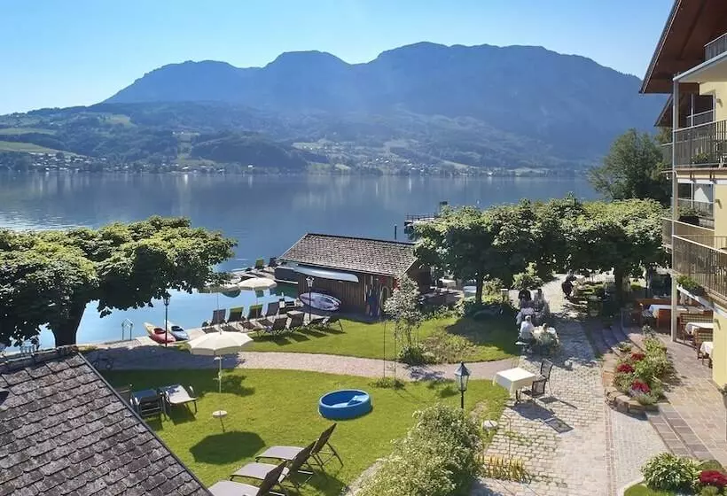 Hotelli Stadler Am Attersee