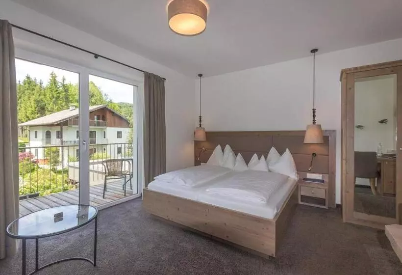 Hotelli Stadler Am Attersee